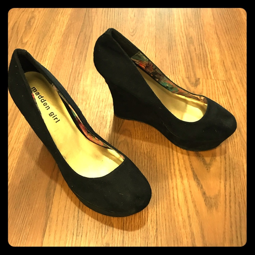 Madden Girl Wedges